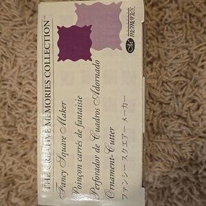 Creative Memories the fancy square maker dual punch